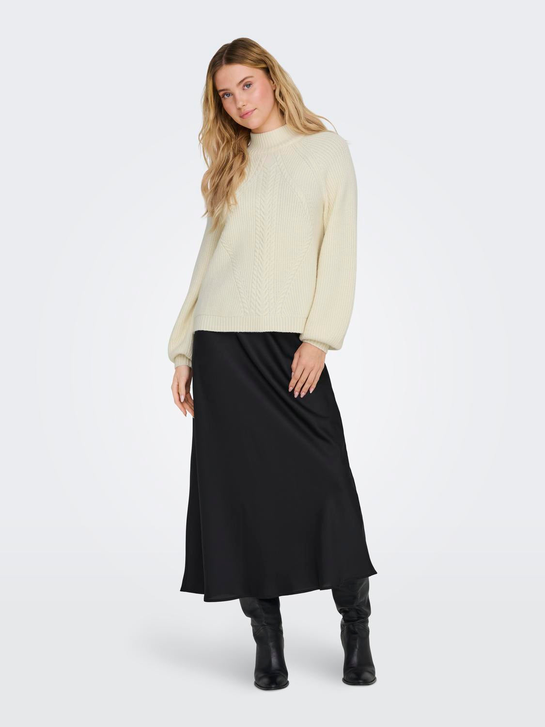 model_shot-front_full